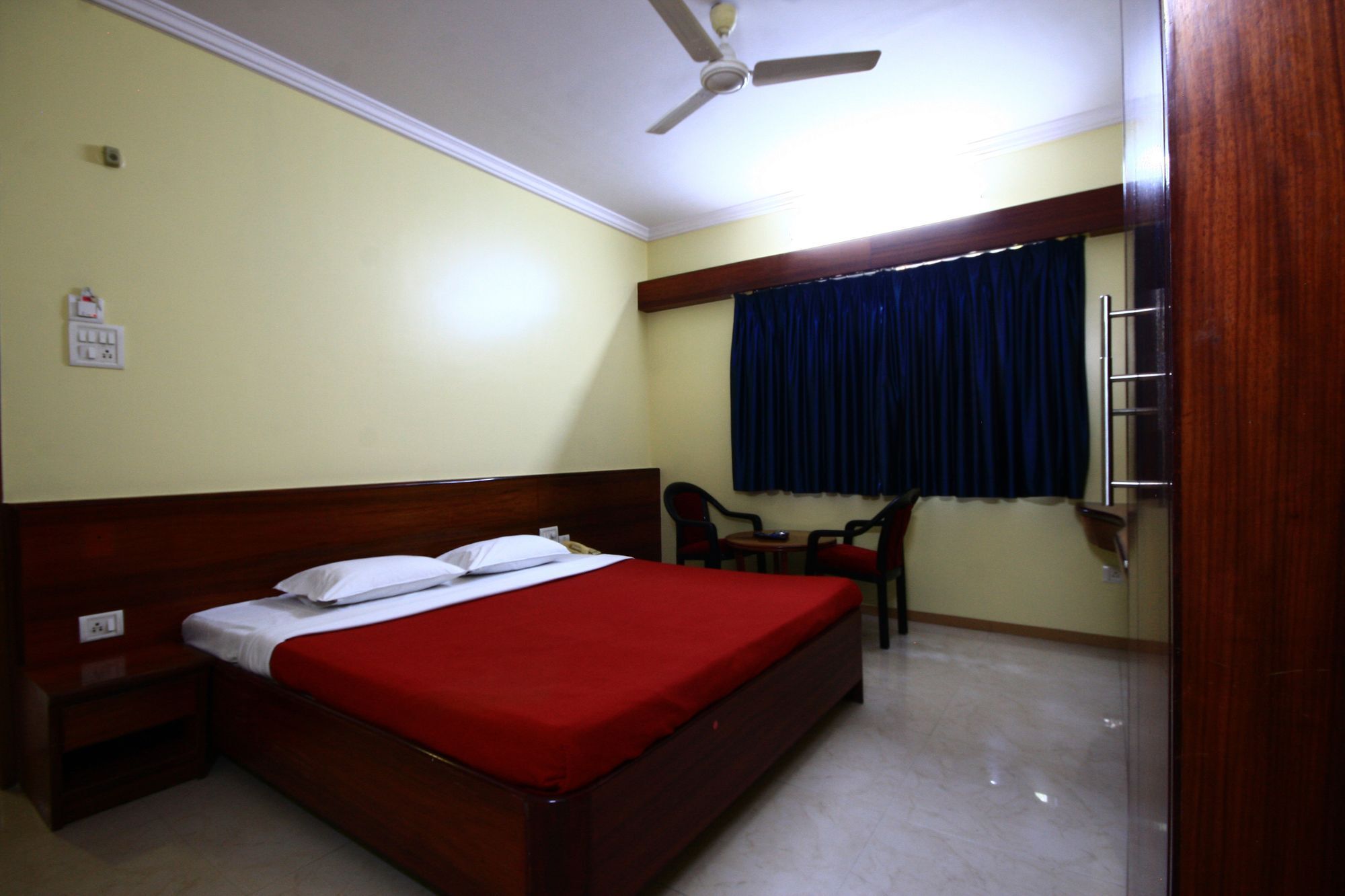Hotel Deccan Park Pune Ngoại thất bức ảnh