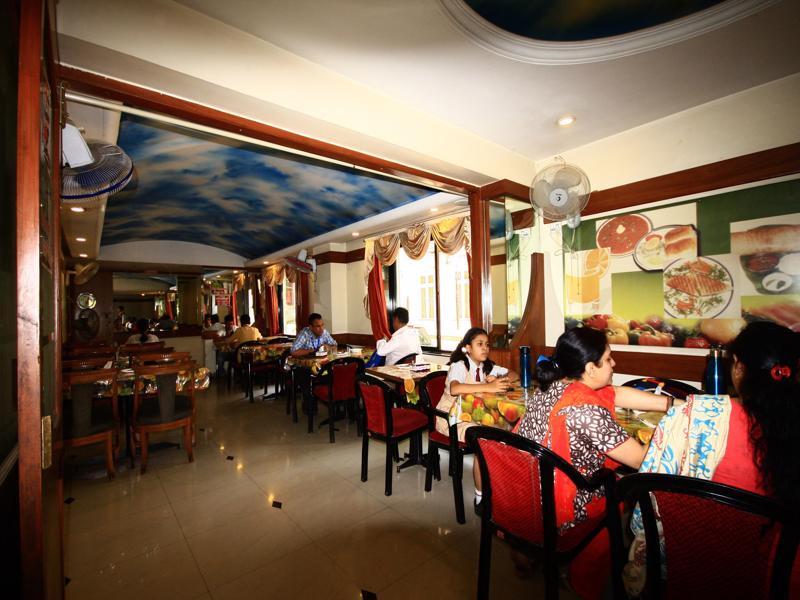 Hotel Deccan Park Pune Ngoại thất bức ảnh